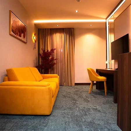 Hotel Central Hotel 4*