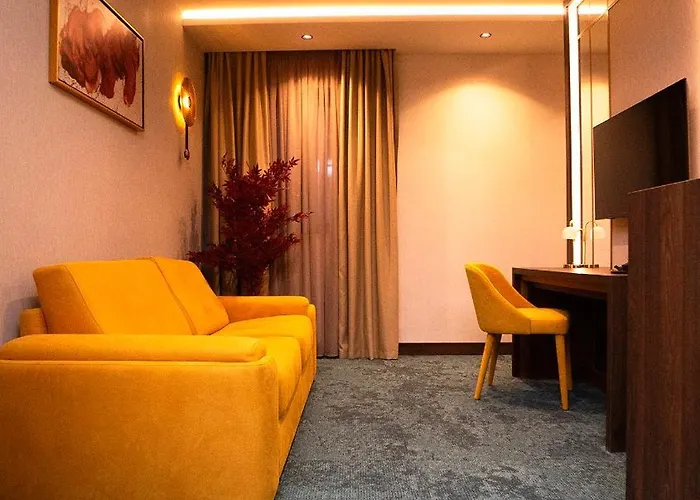 Hotel Central Hotel 4*